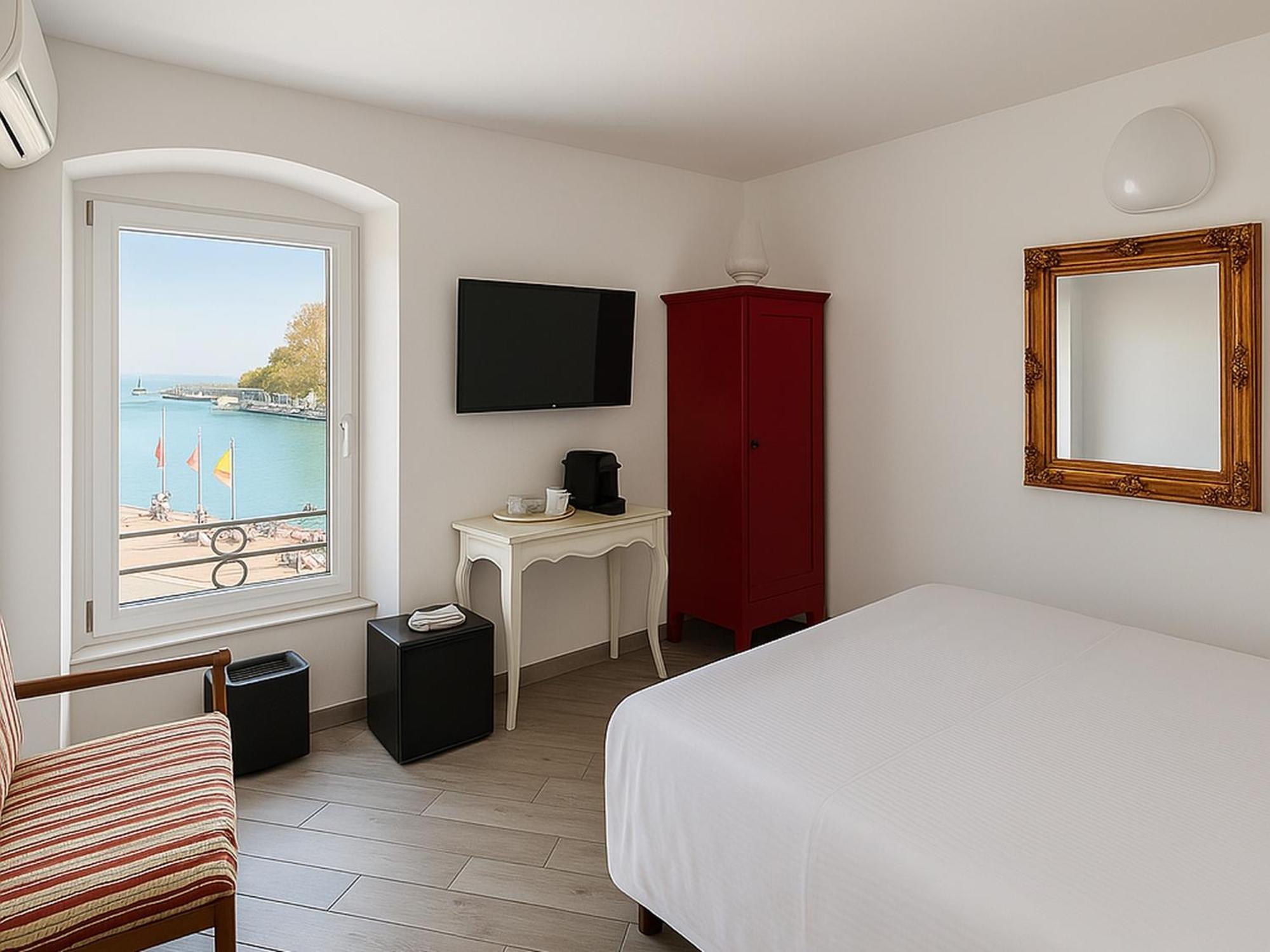 Relais Al Porto Hotel Peschiera del Garda Luaran gambar