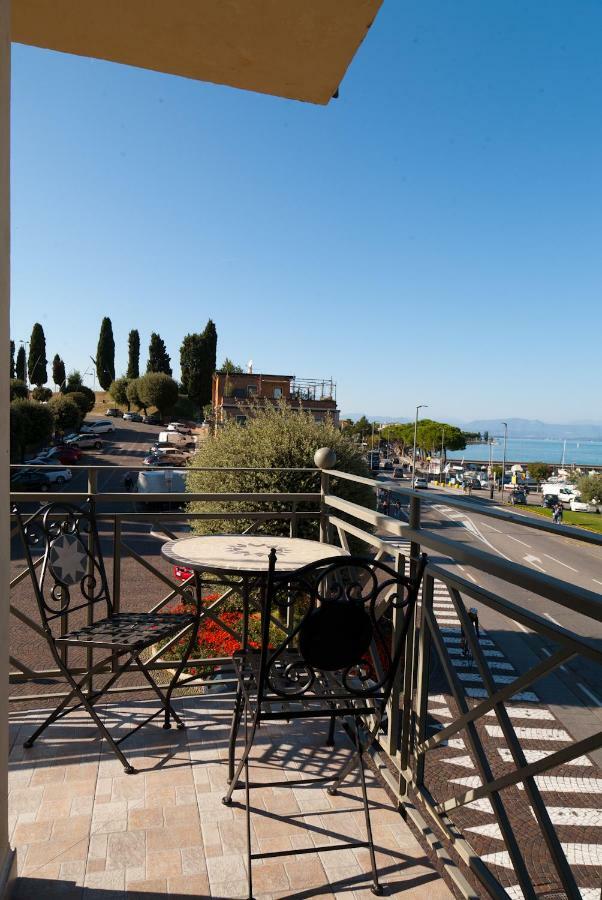 Relais Al Porto Hotel Peschiera del Garda Luaran gambar